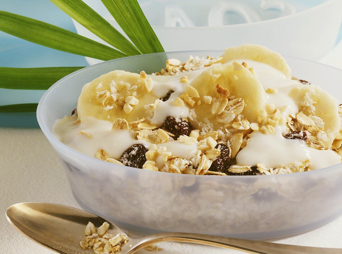 Muesli with banana and coconut