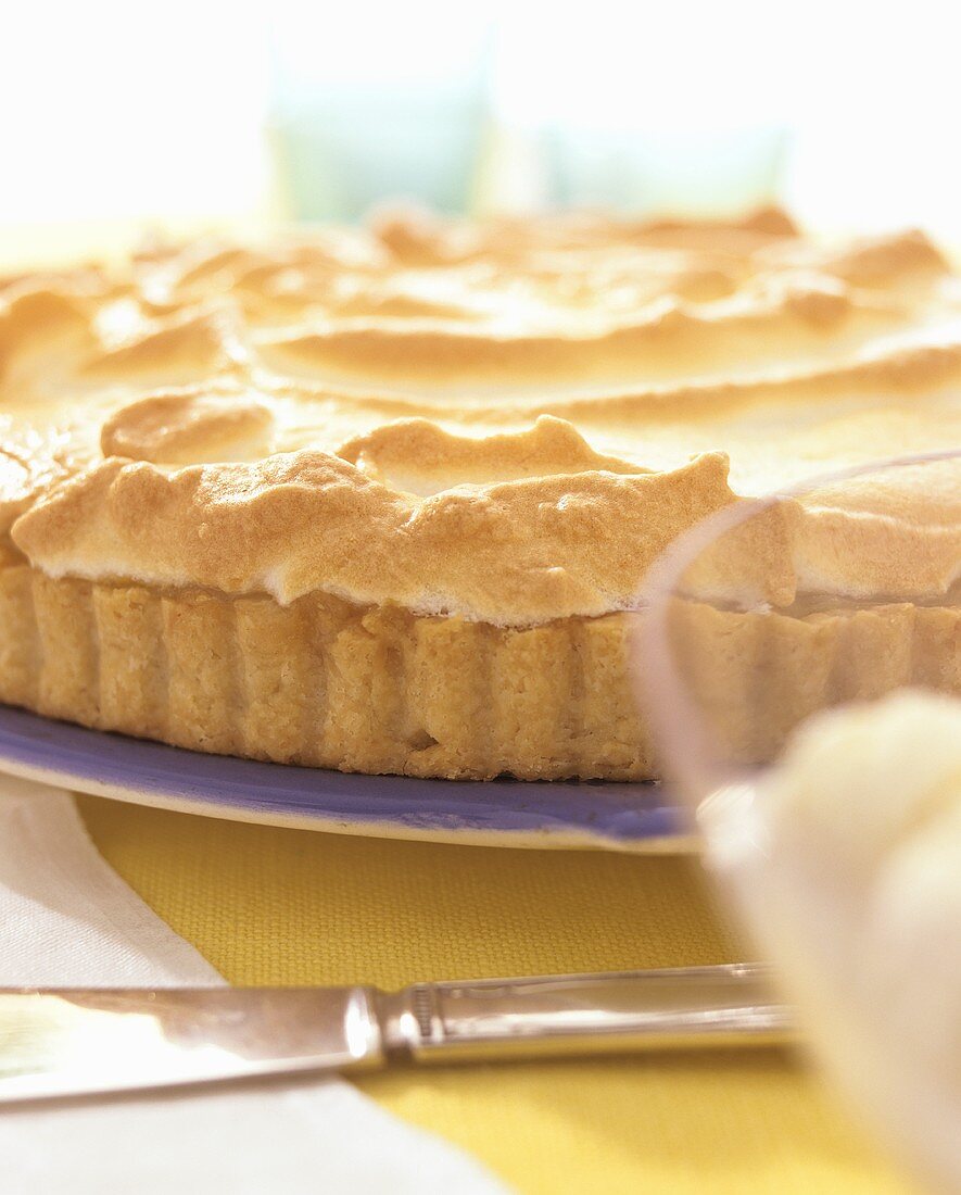 Lime pie with meringue topping