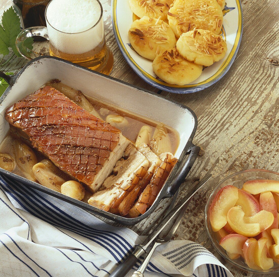 Schweinebraten mit Schalotten