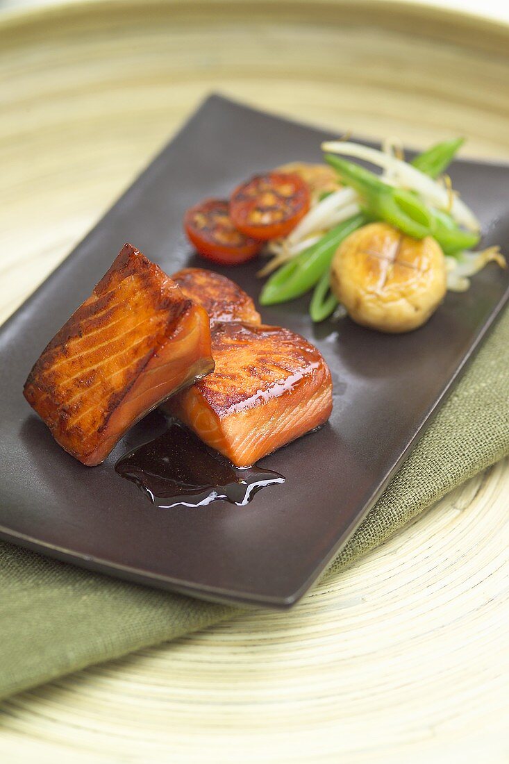 Gegrillter Teriyaki-Lachs