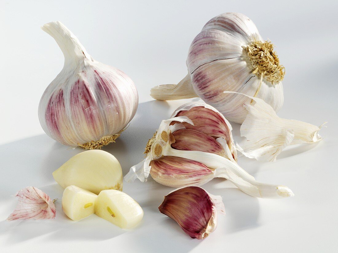 Garlic bulbs and cloves of garlic