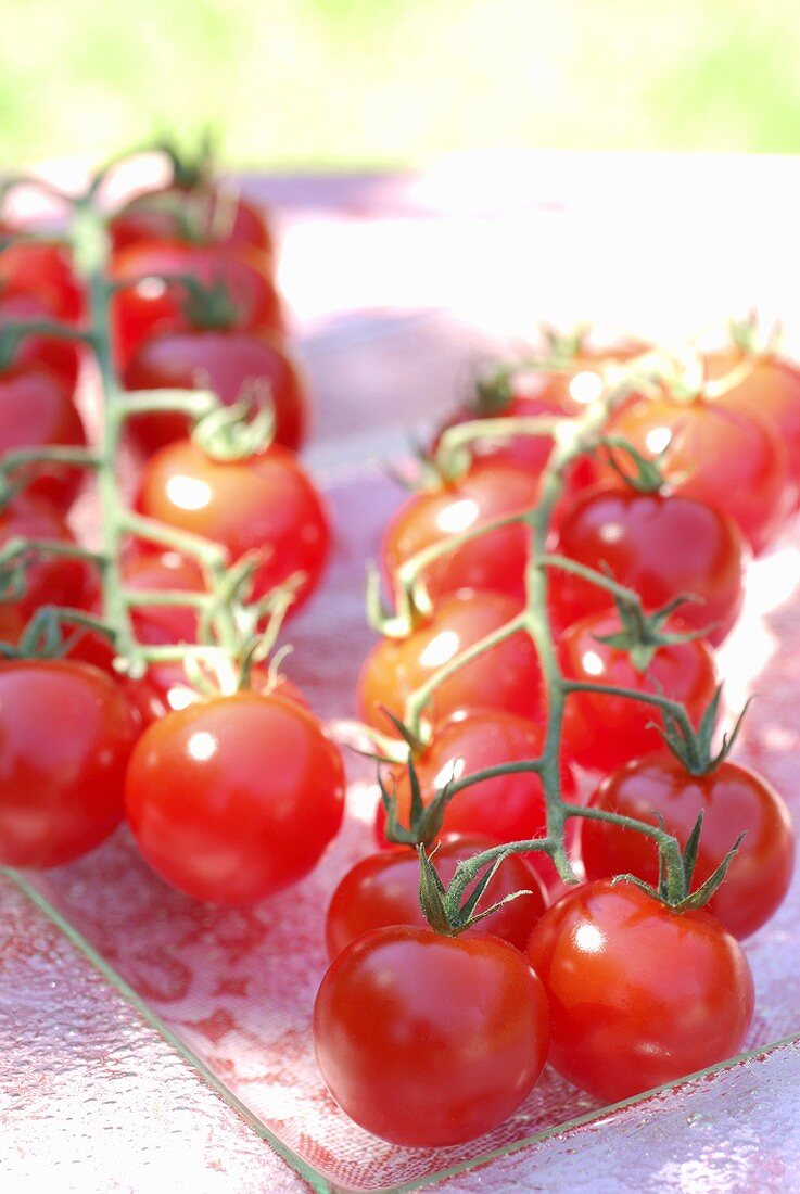 Cherry tomatoes on glass platter