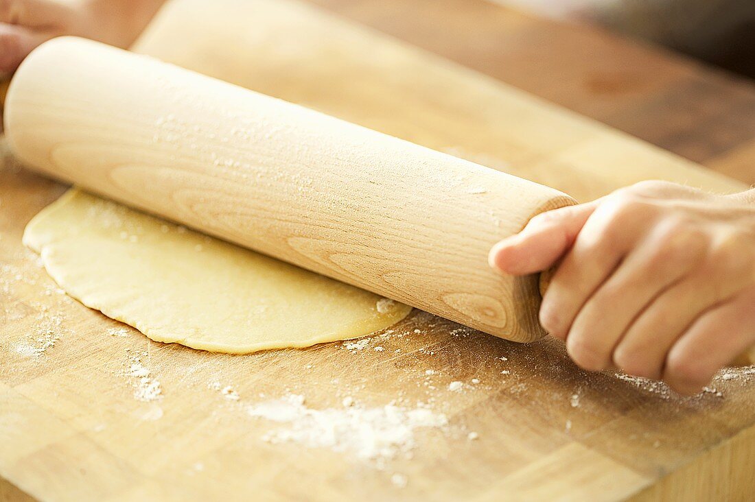 Rolling out yeast dough