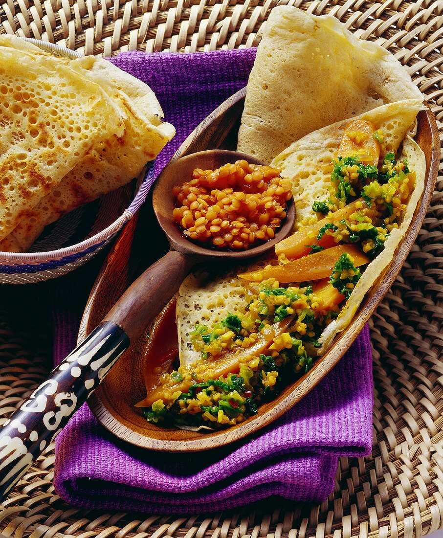 Flatbread with vegetables, barley and lentils (Ethiopia)