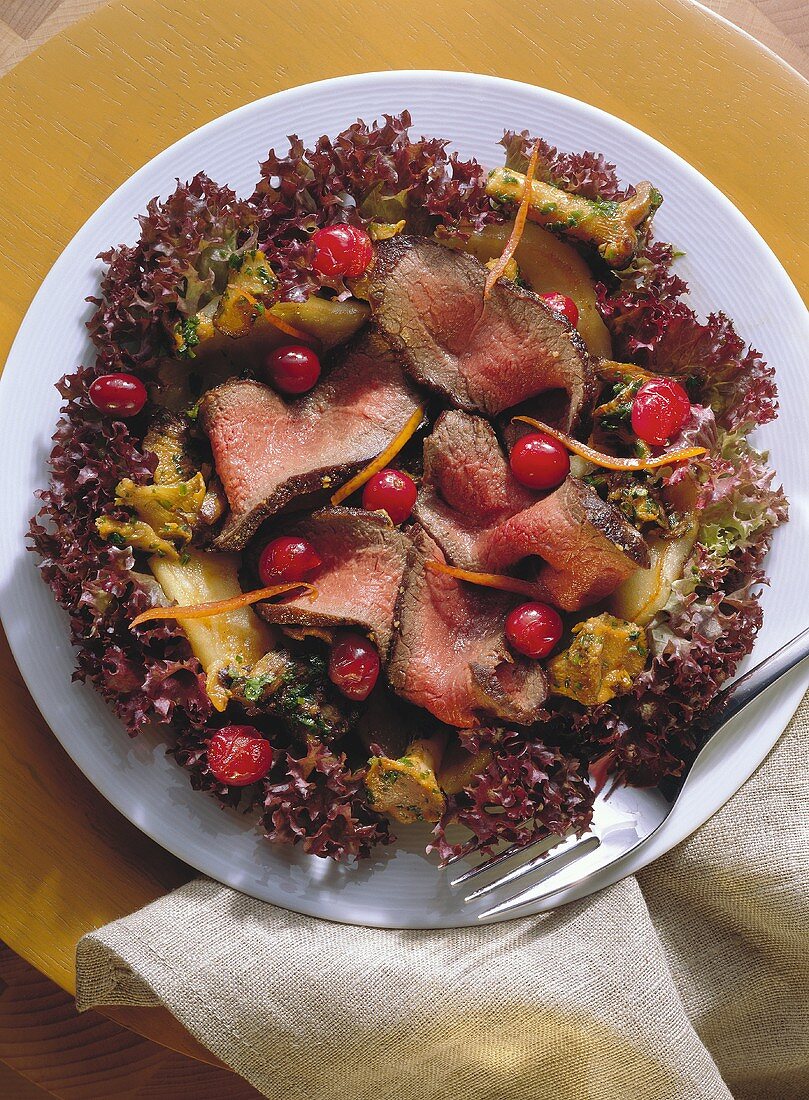 Game salad with mushrooms & cranberries
