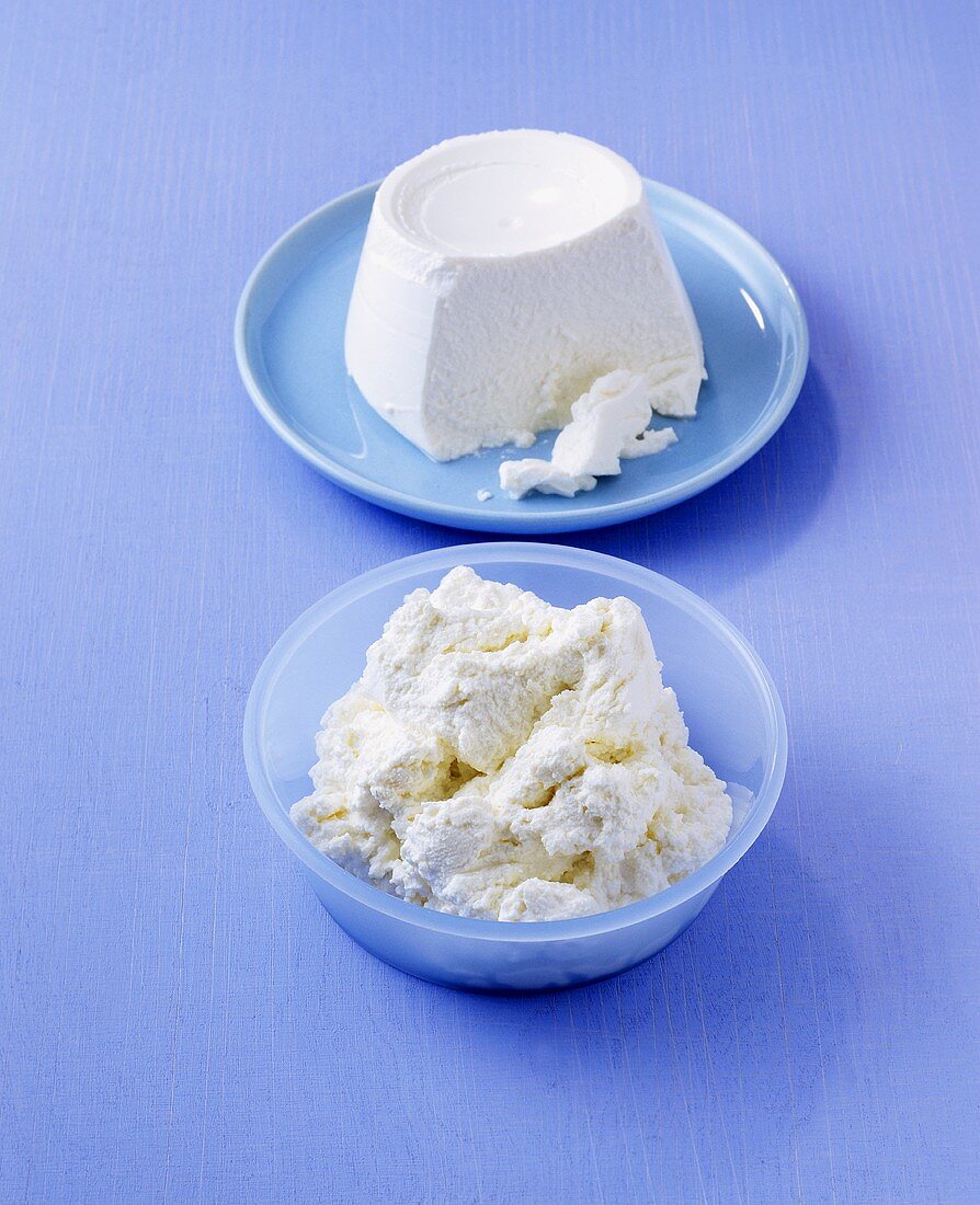 Ricotta on two plates