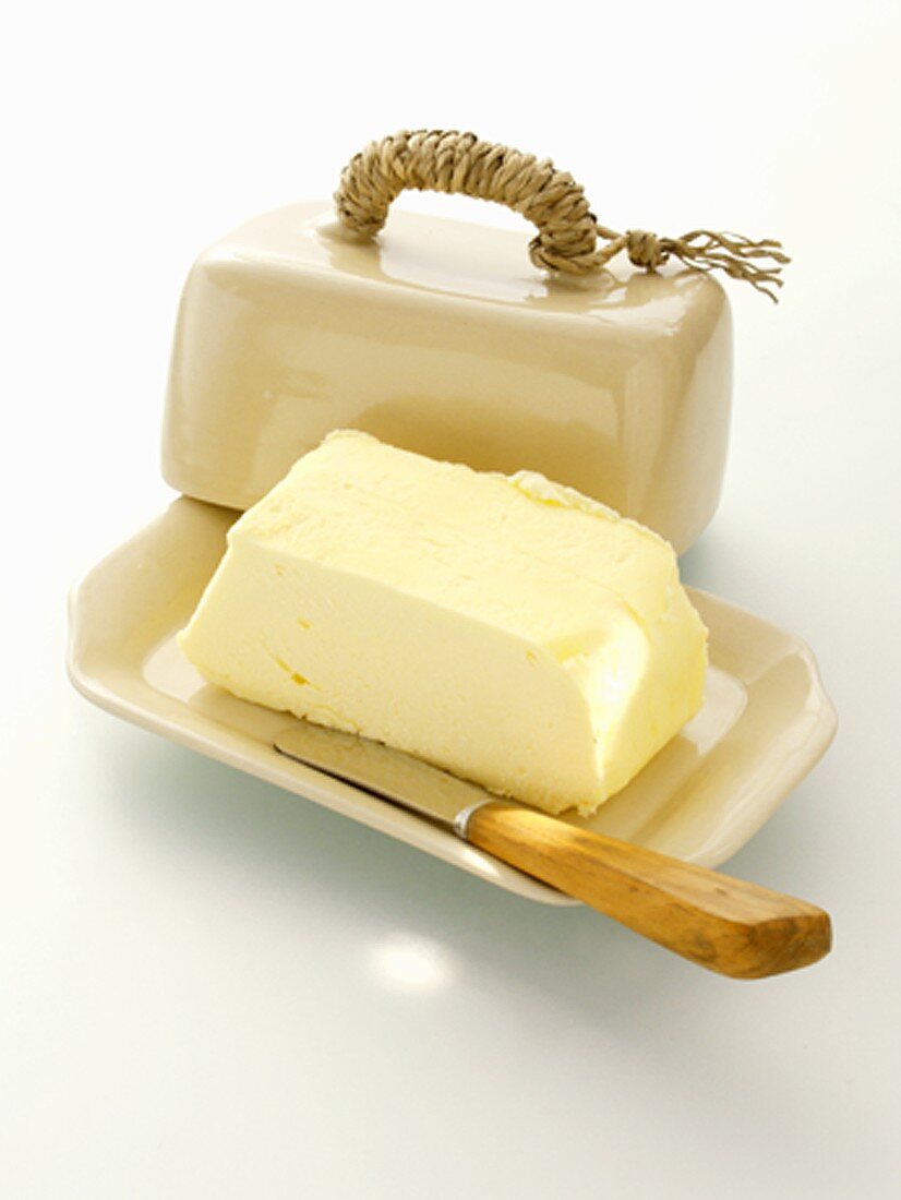 Butter in einer Butterdose