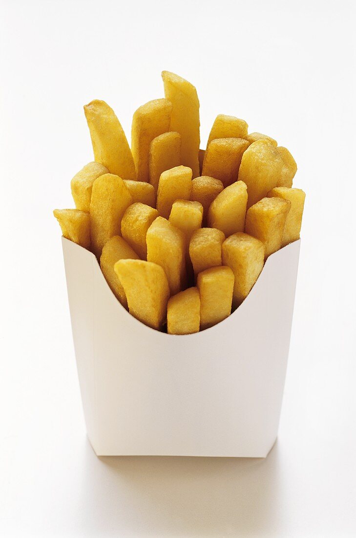 Pommes frites in weisser Fast-Food-Box