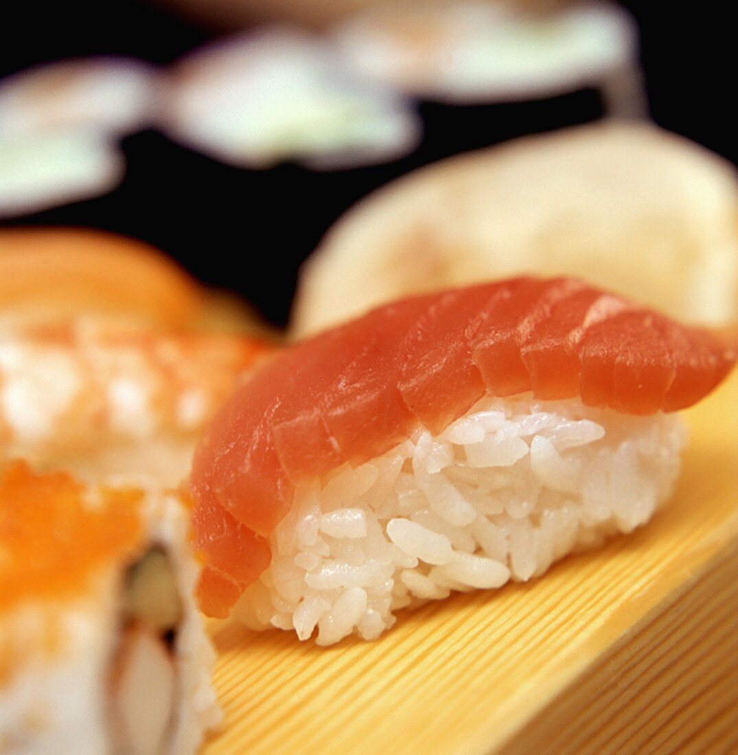 Nigiri-Sushi mit Lachs