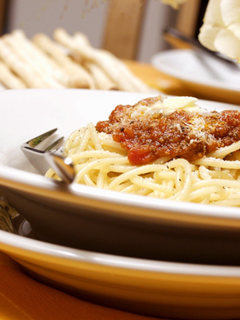 Spaghetti Bolognese mit Butter und Parmesan