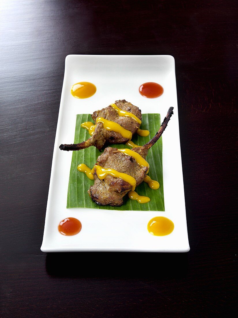 Lamb cutlets with mango sauce