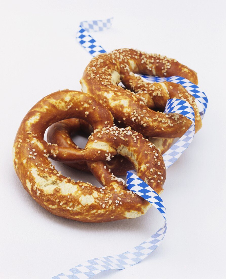 Pretzels decorated with Bavarian ribbon