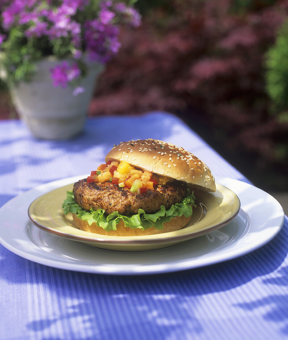 Burger mit Salsa