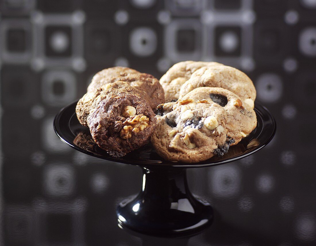 Chocolate nut cookies and liquorice nut cookies