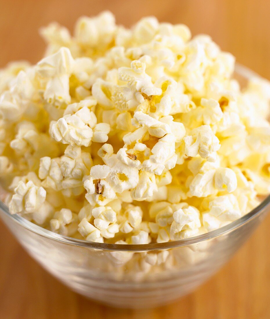 Popcorn in a glass bowl