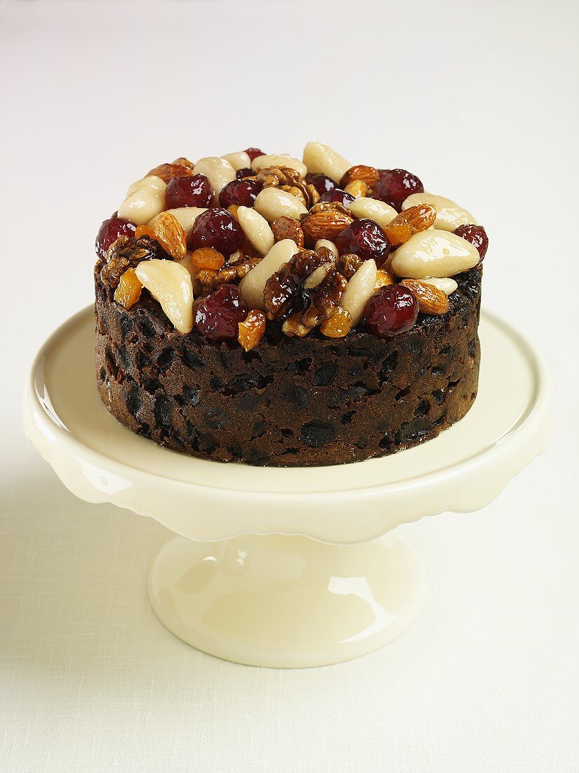 Christmas cake with fruit and nuts (UK)