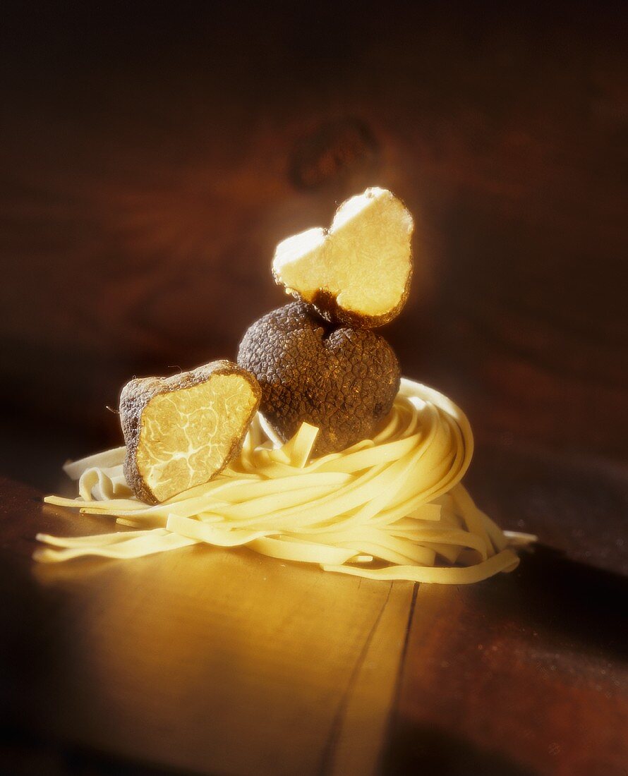 Black truffles on tagliatelle
