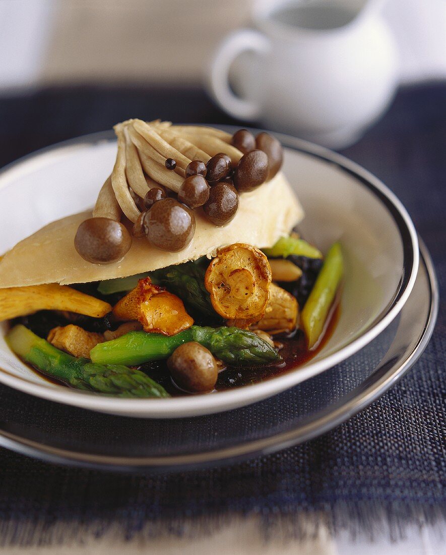 A Chicken Breast with Mushrooms and Asparagus