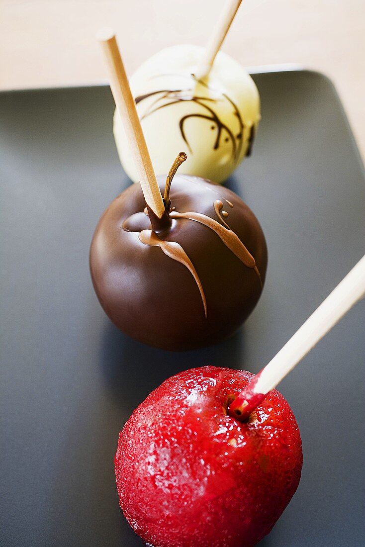 Chocolate and toffee apples