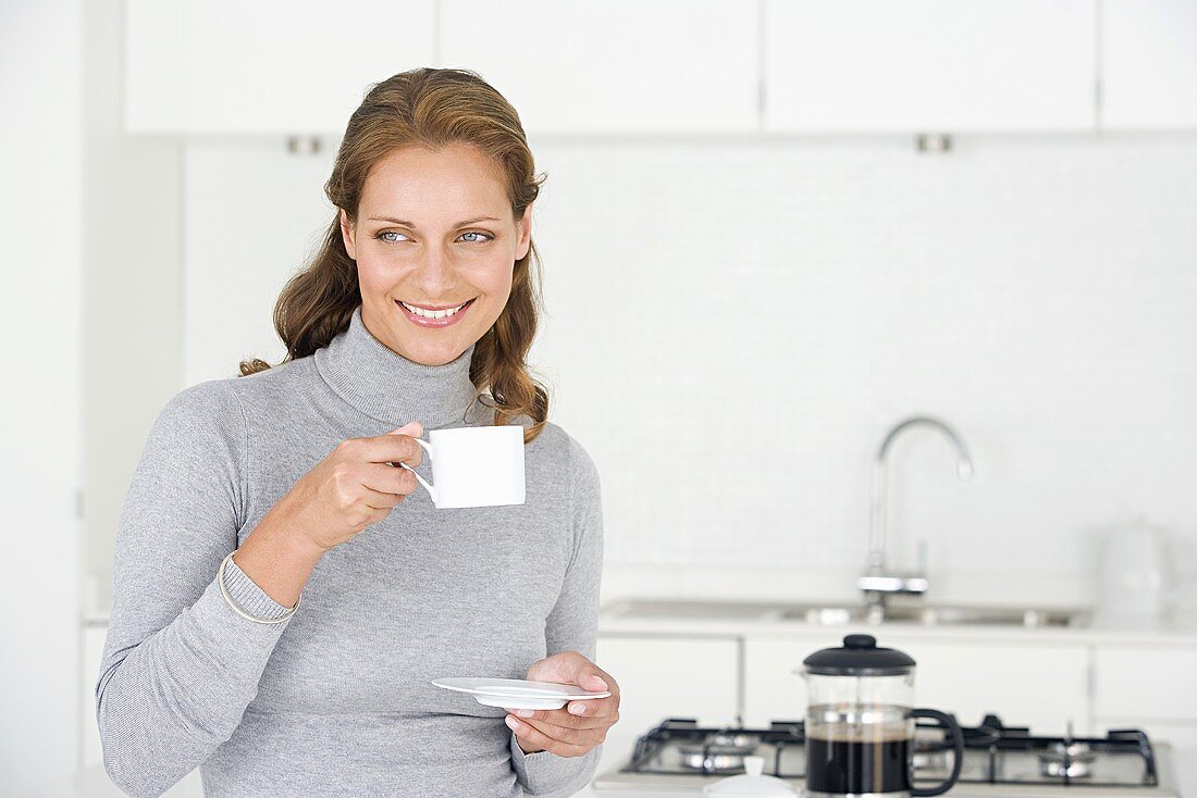 Frau mit Kaffee