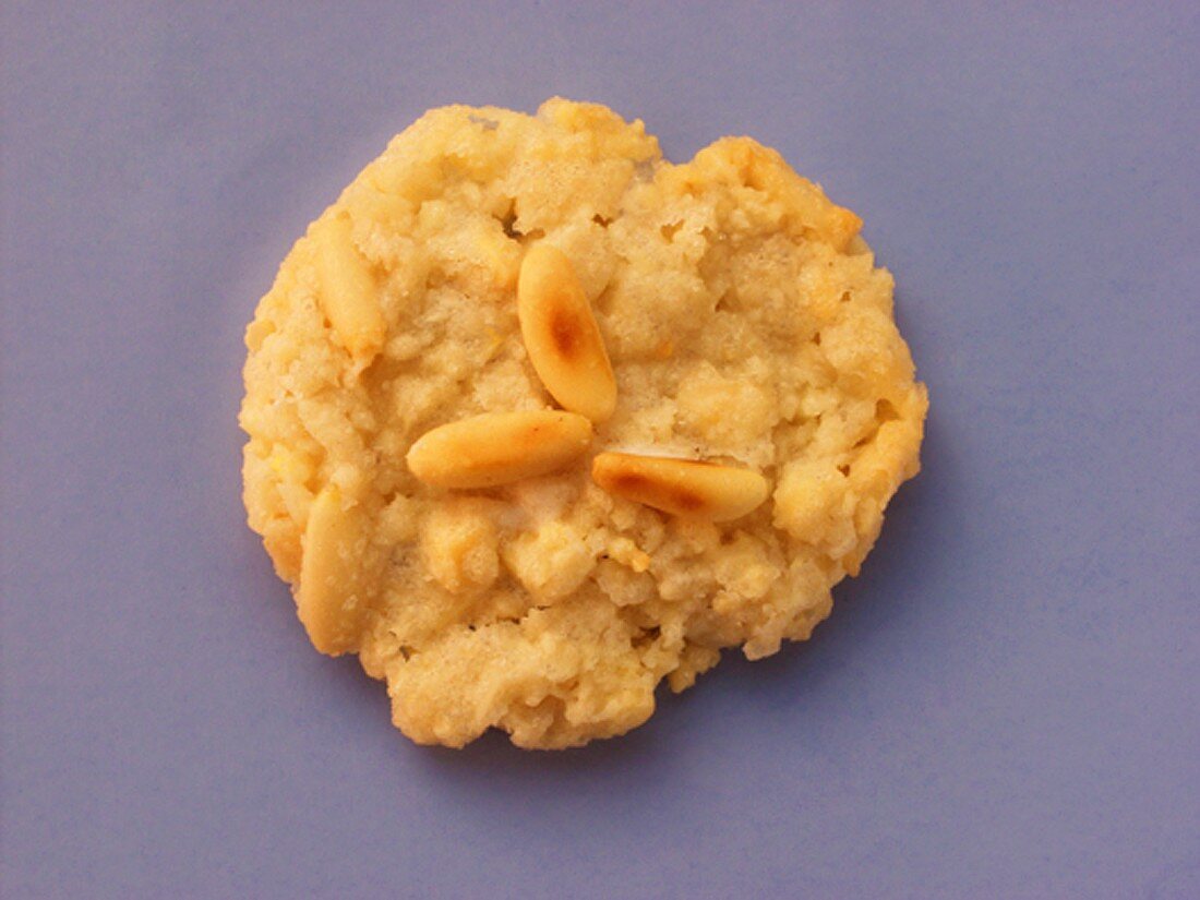 Pinienkern-Cookie