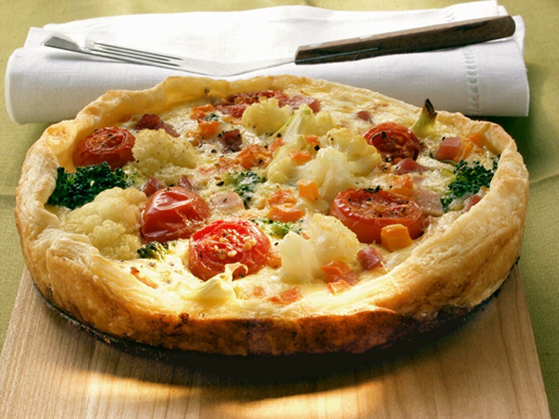 Vegetable quiche with tomatoes and cauliflower