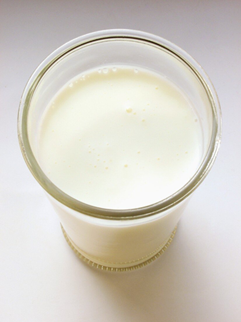 Buttermilch im Glas