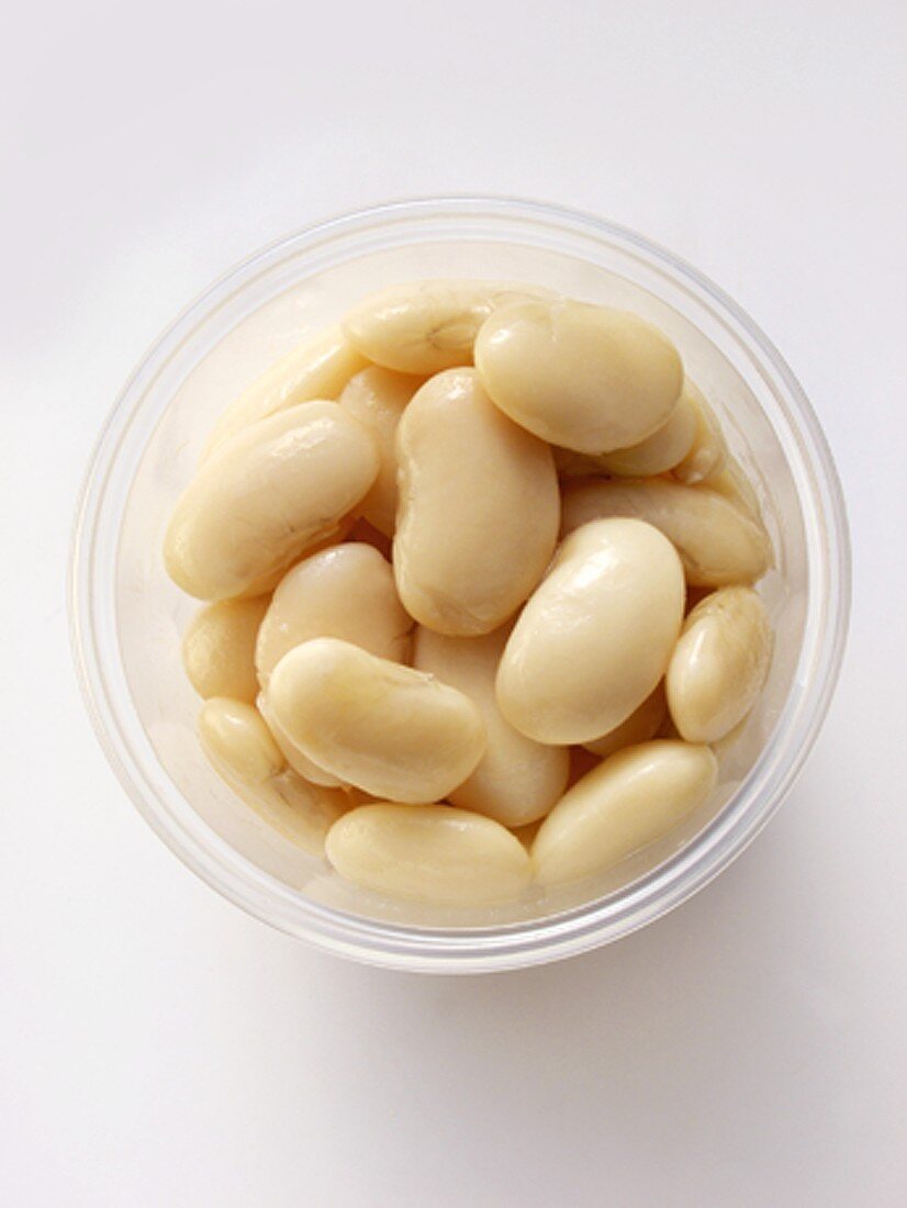 Large butter beans in bowl