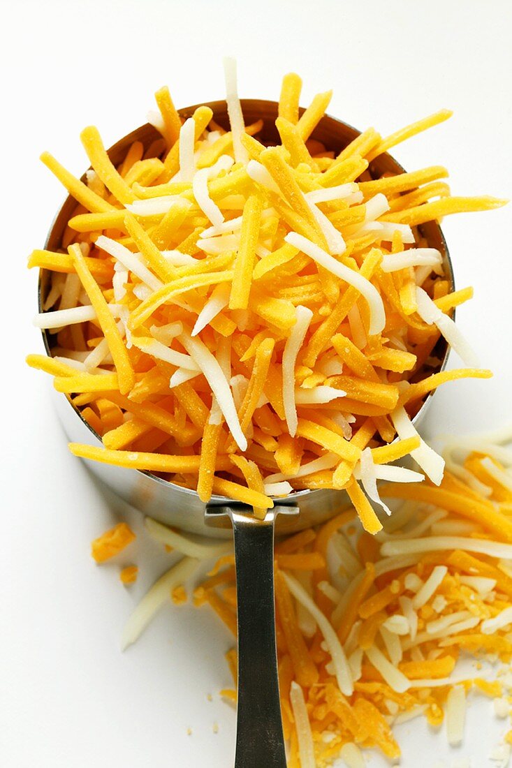 Mozzarella and Cheddar, grated, in saucepan (from above)