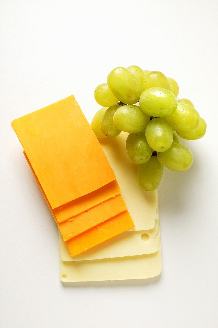 Extra Sharp Cheddar and American cheese with grapes