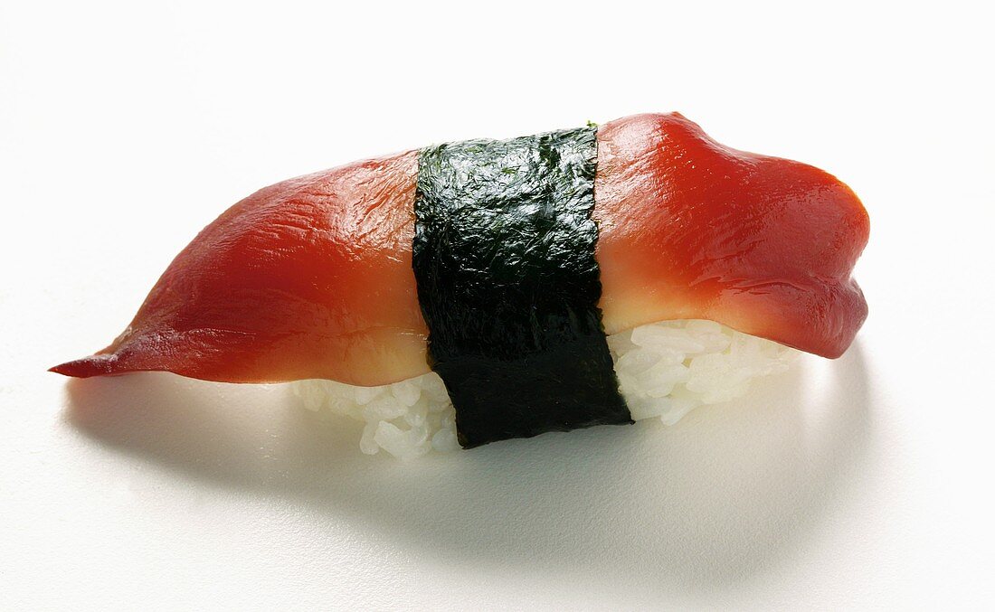 Nigiri sushi with tuna