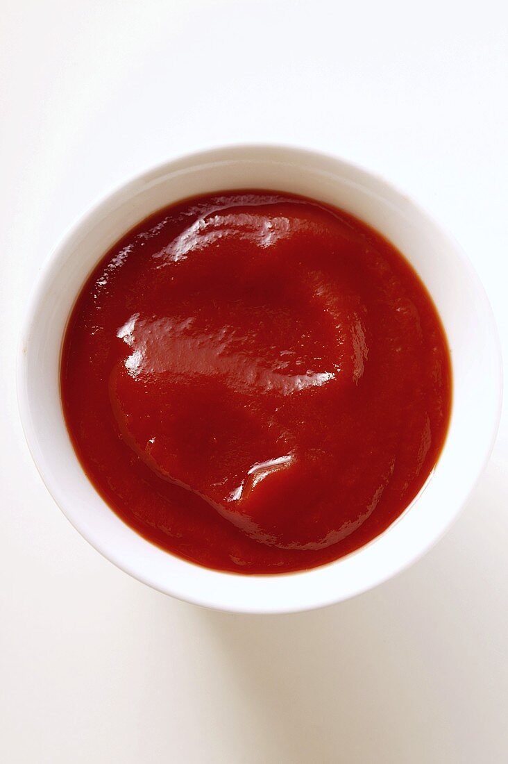 Ketchup in small bowl
