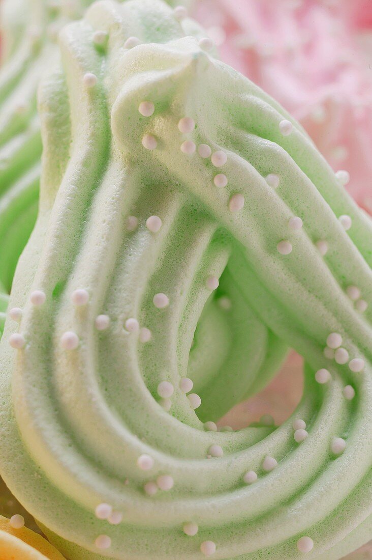 Meringue rings