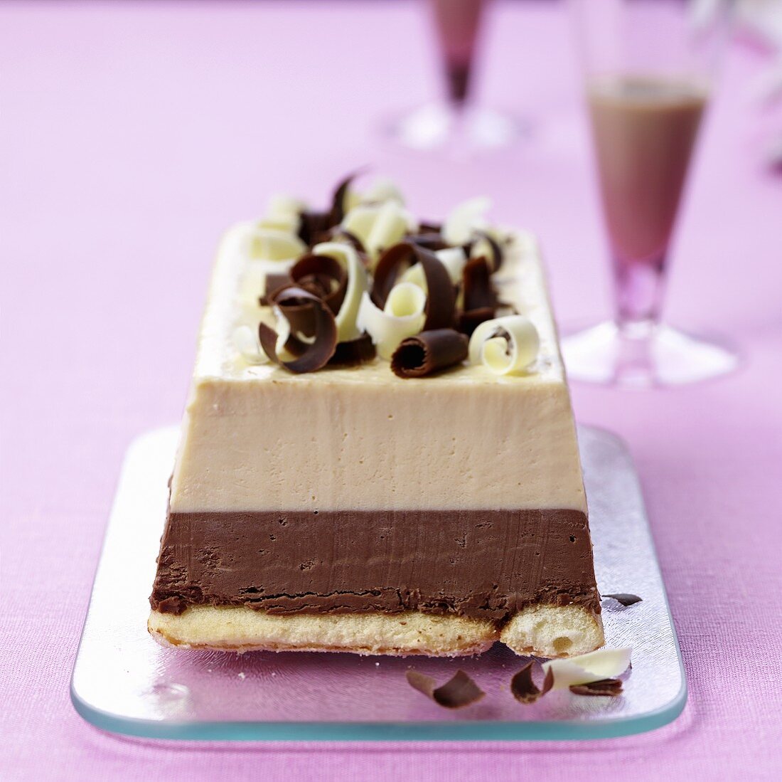 Chocolate ice cream cake with Baileys liqueur
