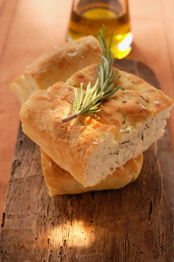 Focaccia with rosemary; olive oil