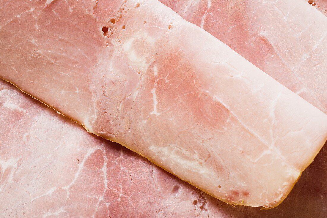 Cooked ham, sliced (close-up)
