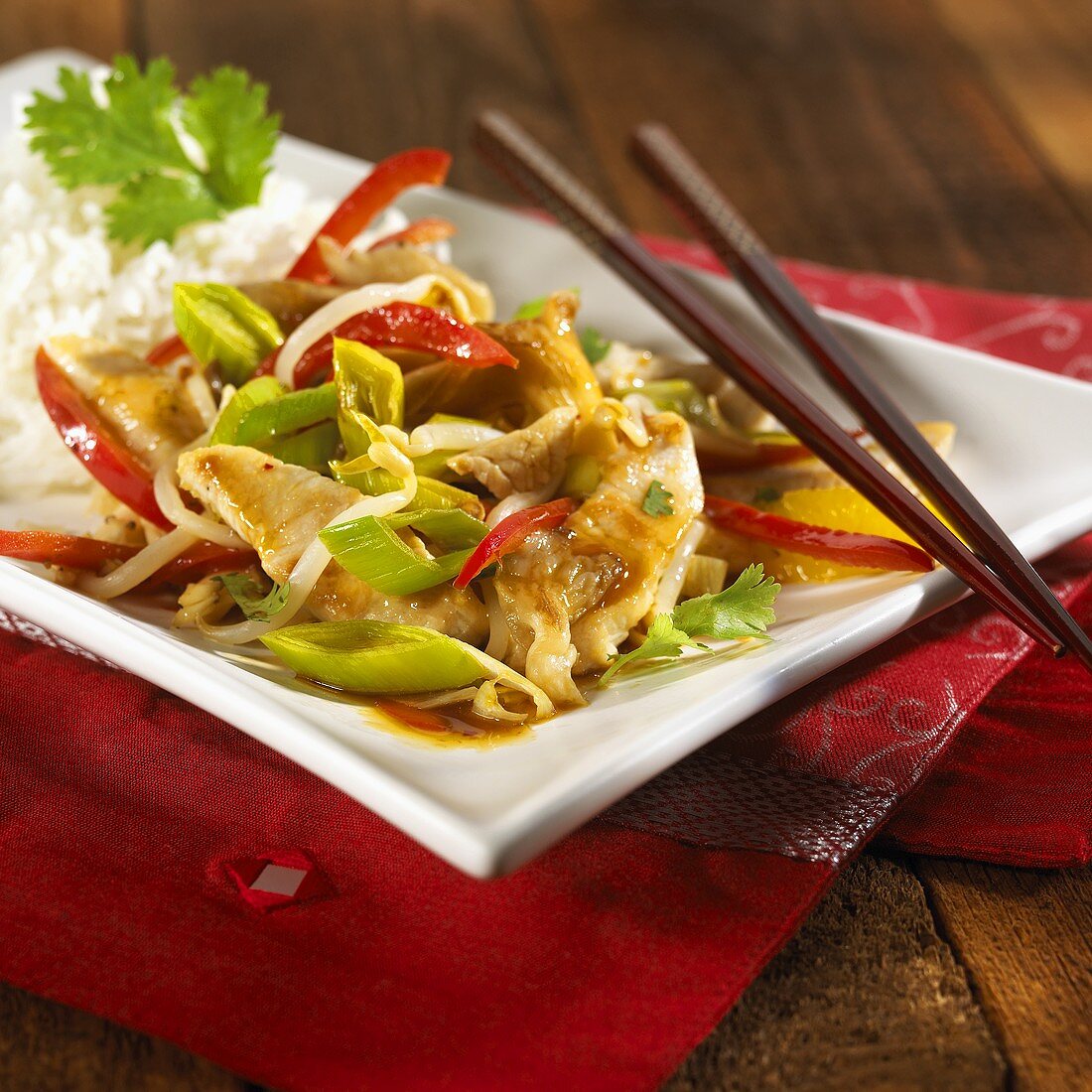 Strips of turkey with vegetables and rice (China)