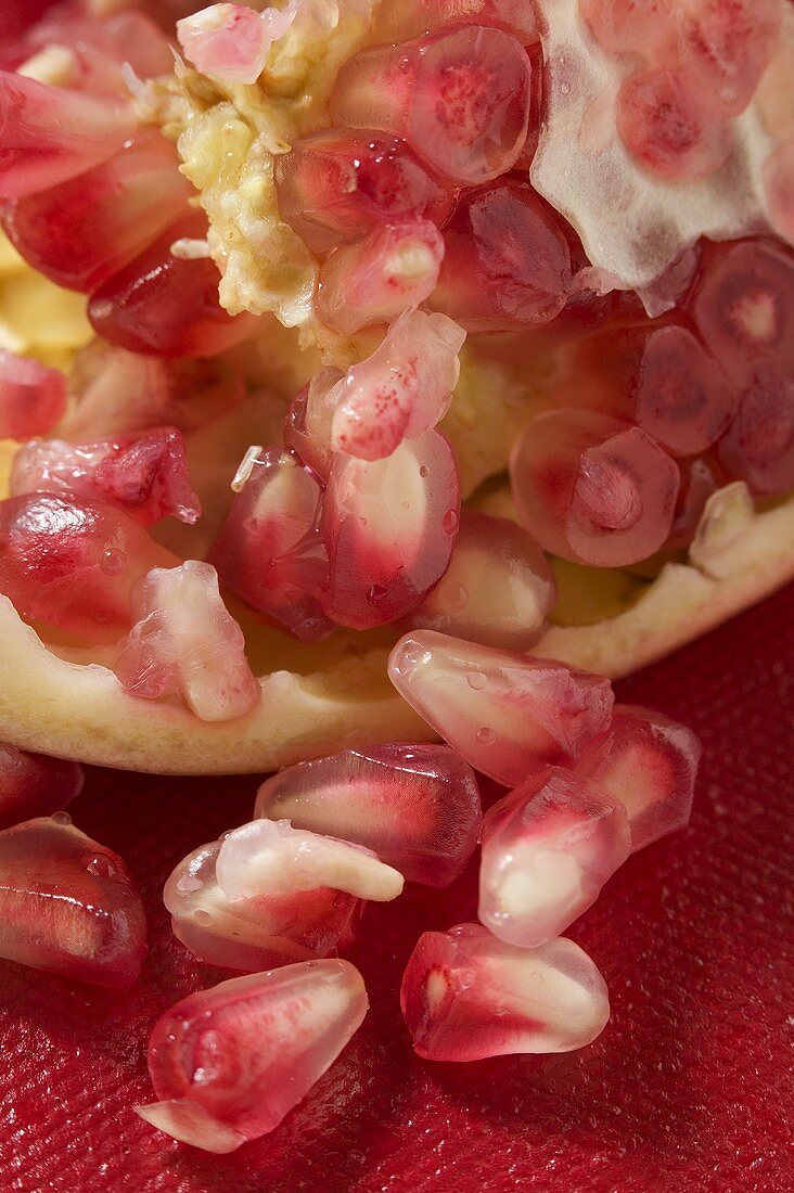 Pomegranate, cut open (detail)