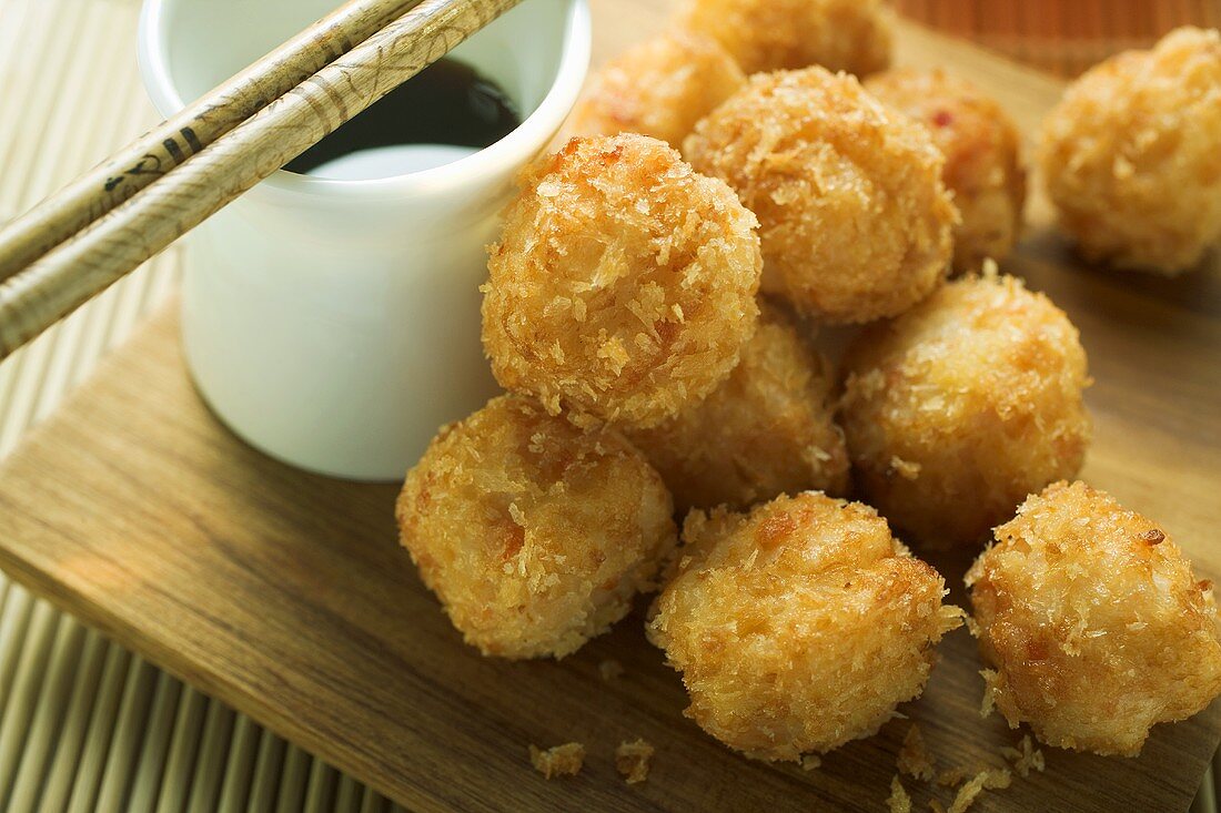 Breaded shrimp balls with hoisin sauce (Asia)