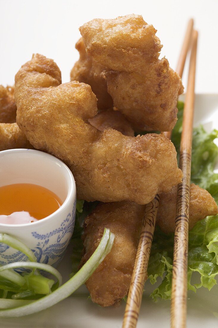 Asian chicken nuggets with apricot sauce