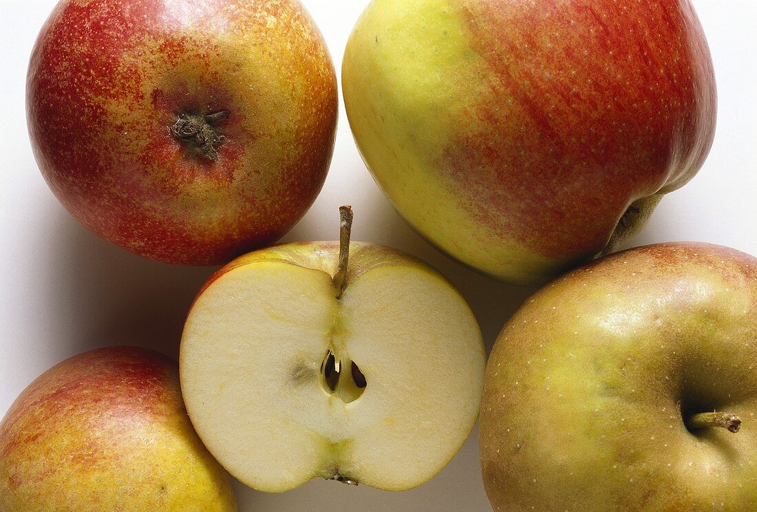 Whole & Half Apples