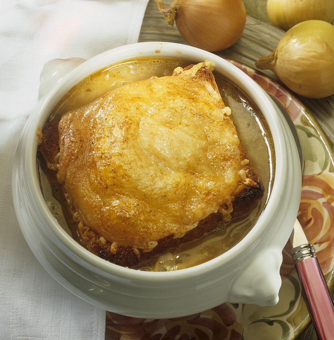 French onion soup with cheese croûte