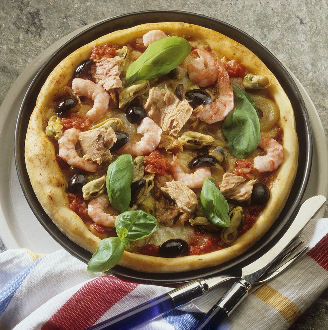 Seafood pizza with tuna