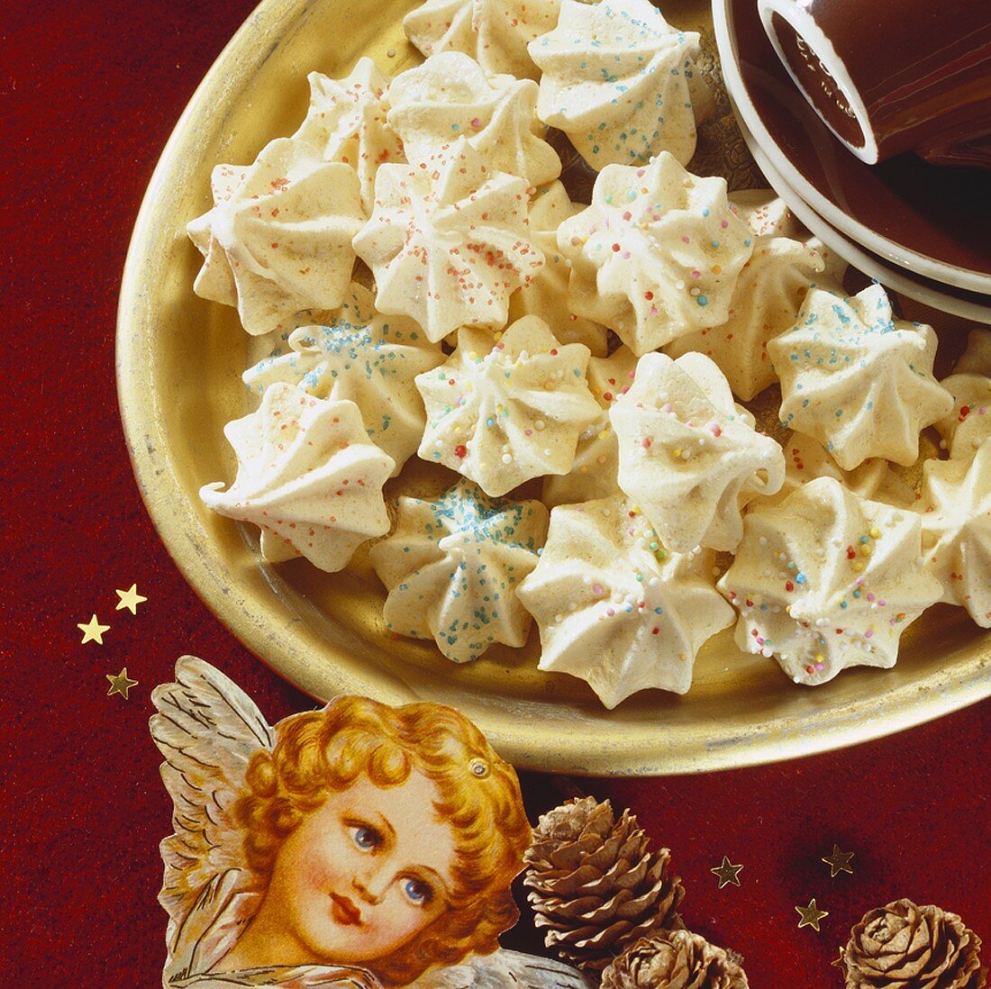Anise meringues for Christmas