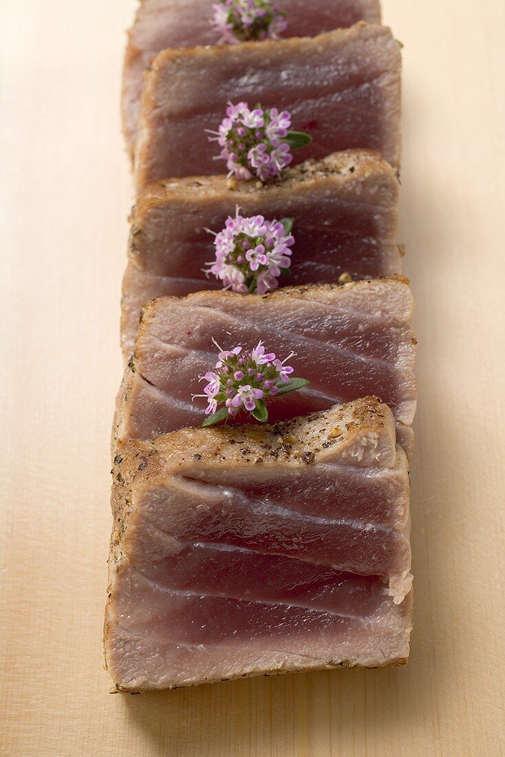 Seared tuna, sliced