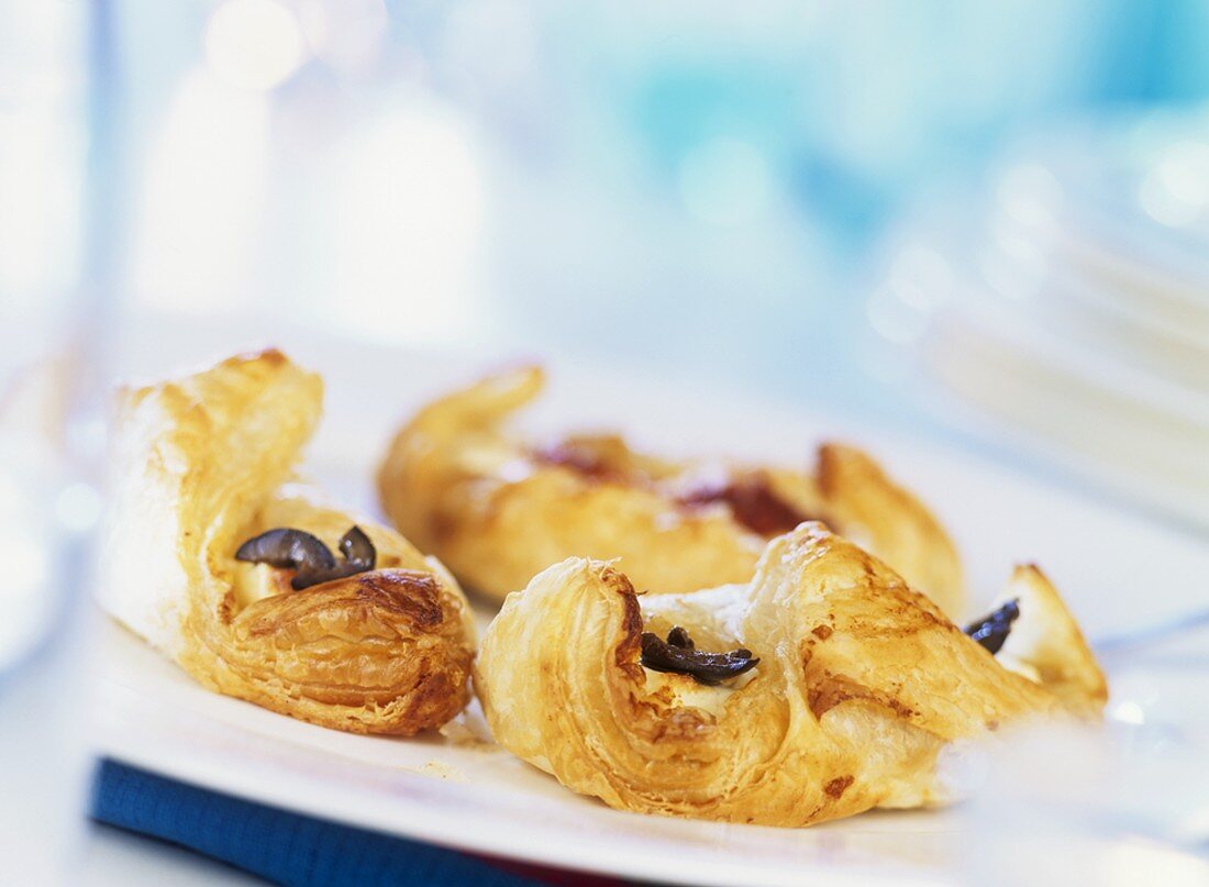 Savoury puff pastries