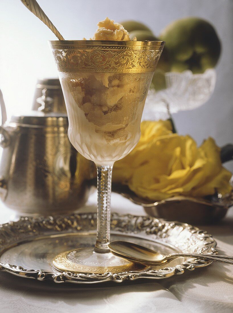 Tea sorbet in gold-rimmed glass