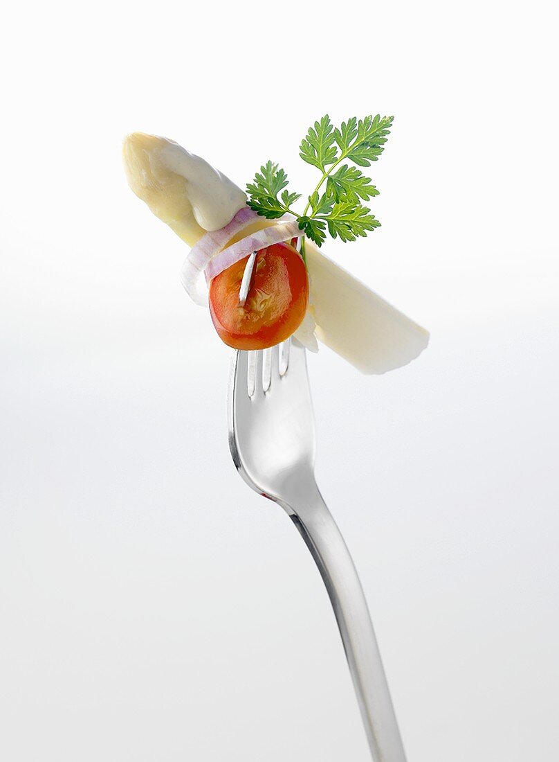 White asparagus on fork