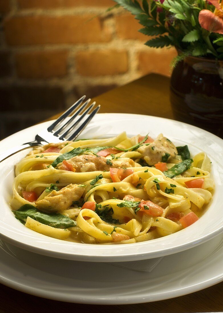 Fettuccini with Chicken and Spinach