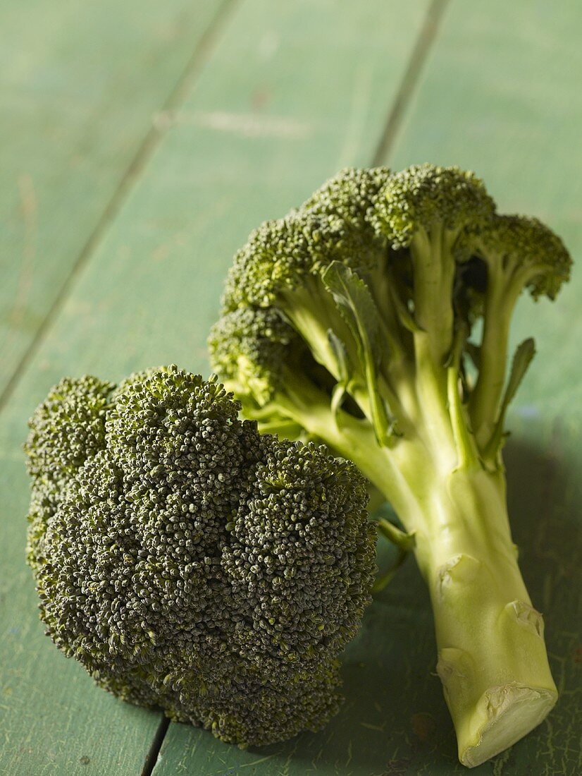 Broccoli on Wood